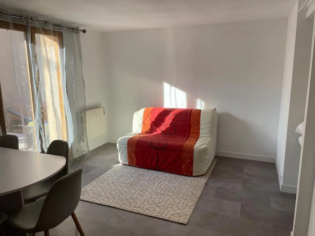 Apartament T2 Meuble 42M2 Avec Terasse Le Monastere Francja